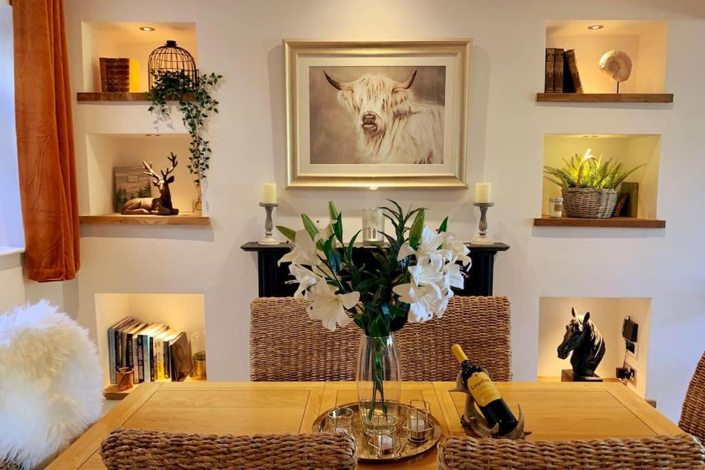 Renovated Miner’s Cottage - family&dog friendly Abertillery Eksteriør billede
