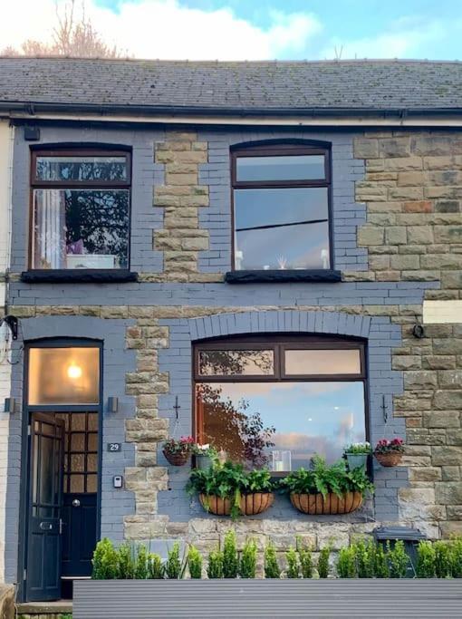 Renovated Miner’s Cottage - family&dog friendly Abertillery Eksteriør billede