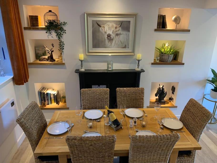 Renovated Miner’s Cottage - family&dog friendly Abertillery Eksteriør billede