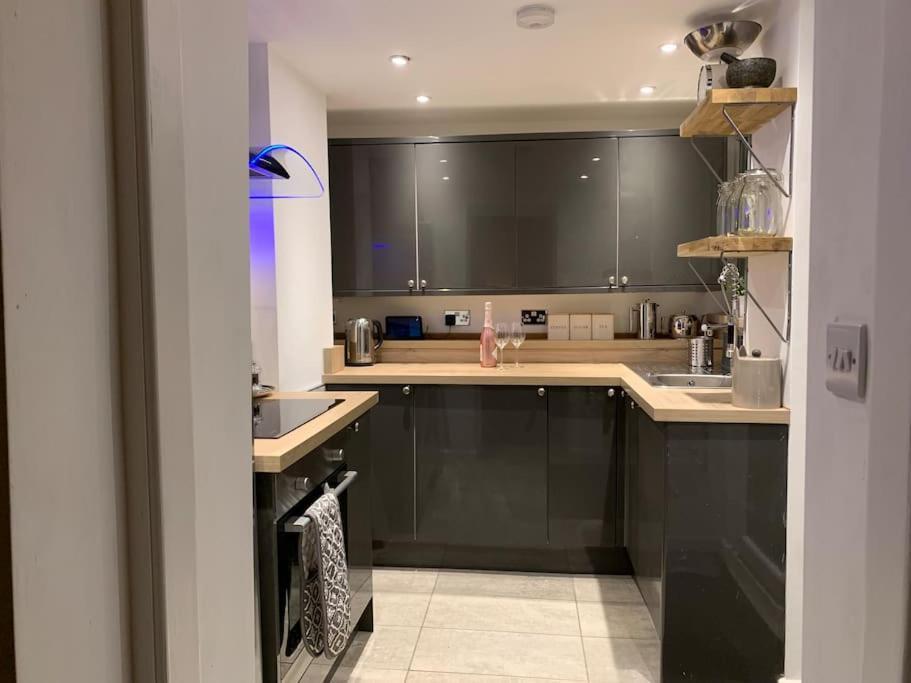 Renovated Miner’s Cottage - family&dog friendly Abertillery Eksteriør billede